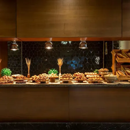 Ramada Plaza By Wyndham Tekstilkent 5*