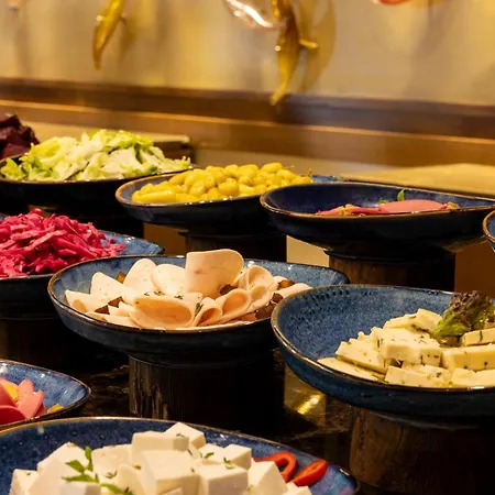 Ramada Plaza By Wyndham Tekstilkent