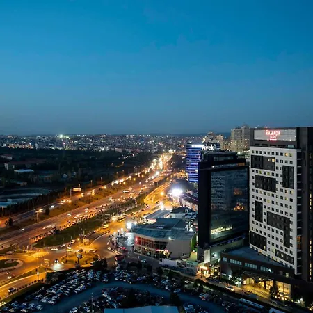 Ramada Plaza By Wyndham Tekstilkent ホテル 5*