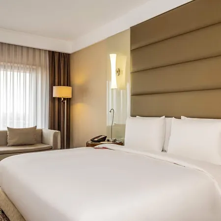 Hotel Ramada Plaza By Wyndham Tekstilkent 5*