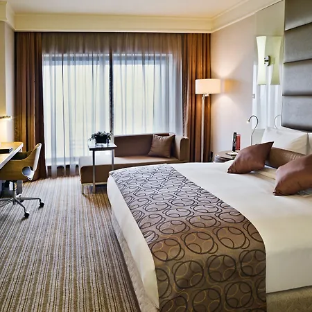 Hotel Ramada Plaza By Wyndham Tekstilkent