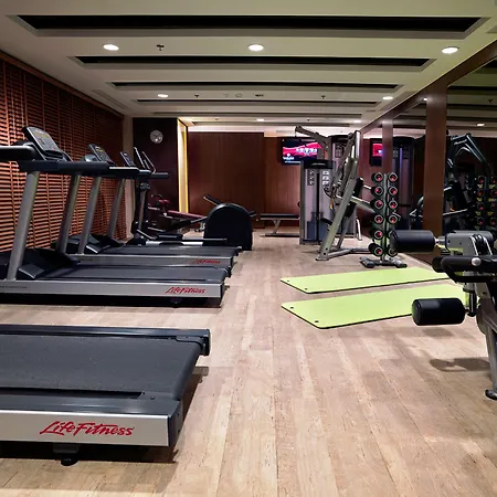 Ramada Plaza By Wyndham Tekstilkent