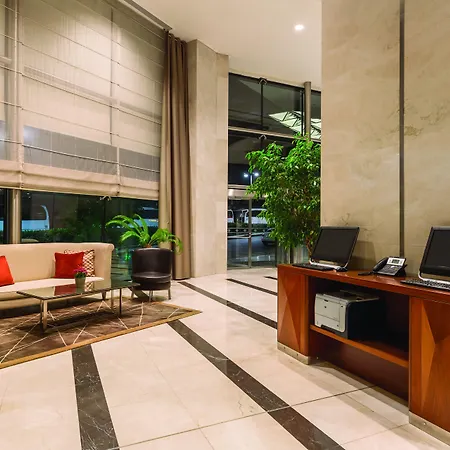 Hotel Ramada Plaza By Wyndham Tekstilkent