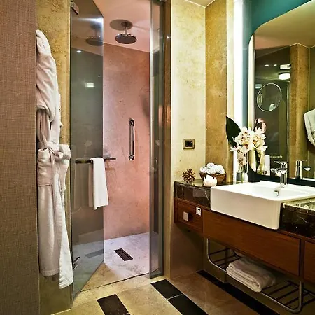 Ramada Plaza By Wyndham Tekstilkent 5* Istanbul