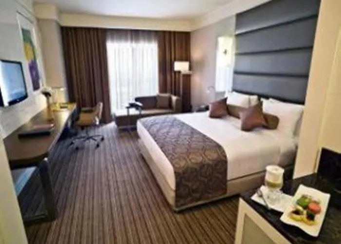 Ramada Plaza By Wyndham Tekstilkent 5* Стамбул