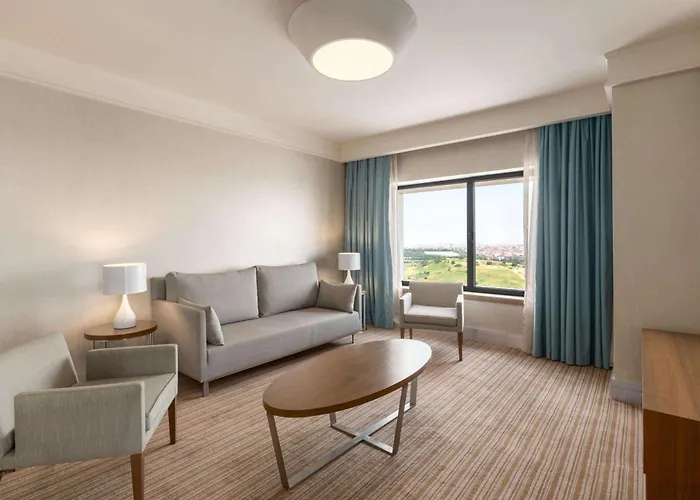 Ramada Plaza By Wyndham Tekstilkent Отель