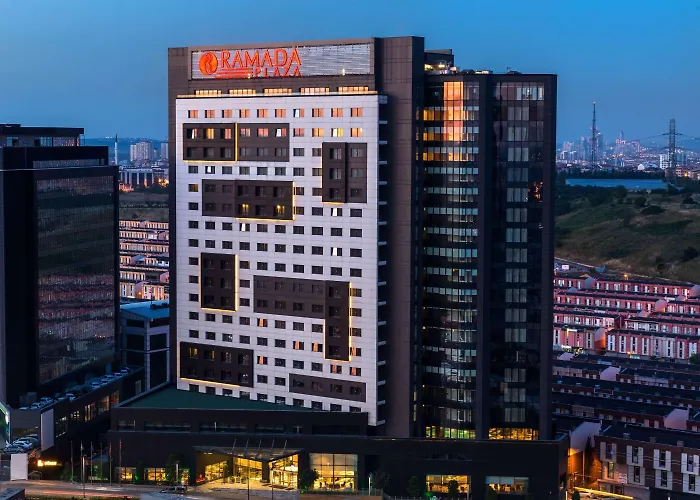 Ramada Plaza By Wyndham Tekstilkent Отель