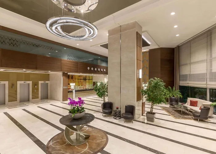 Ramada Plaza By Wyndham Tekstilkent Отель