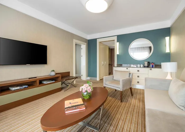 Ramada Plaza By Wyndham Tekstilkent 5*