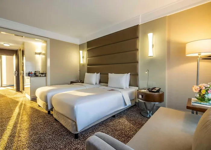 Отель Ramada Plaza By Wyndham Tekstilkent 5*