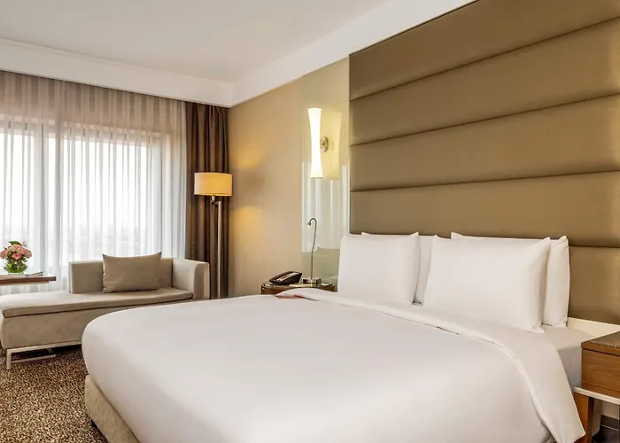 Отель Ramada Plaza By Wyndham Tekstilkent 5*