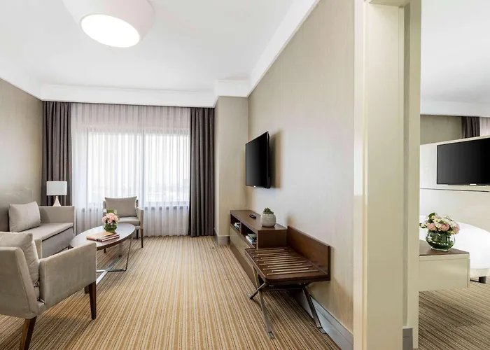 Ramada Plaza By Wyndham Tekstilkent Отель 5*