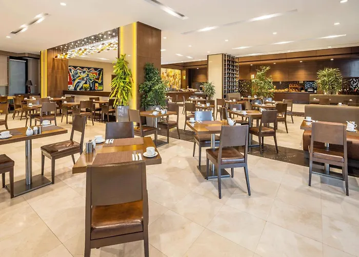 Ramada Plaza By Wyndham Tekstilkent Отель