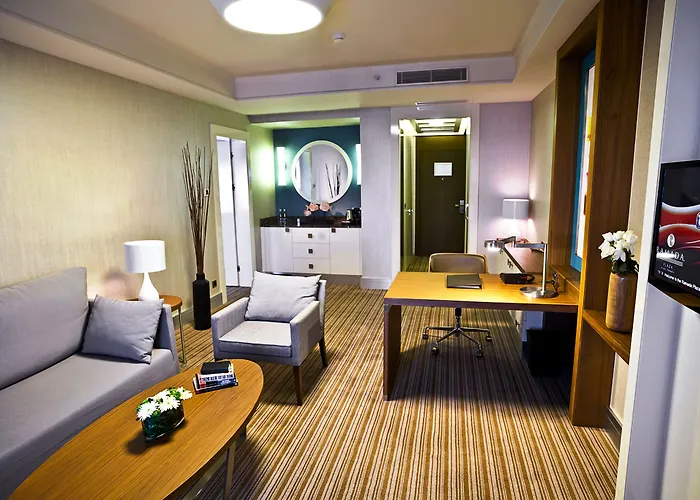 Ramada Plaza By Wyndham Tekstilkent Отель 5*