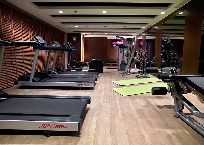 Ramada Plaza By Wyndham Tekstilkent