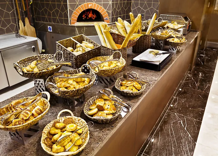 Ramada Plaza By Wyndham Tekstilkent Стамбул