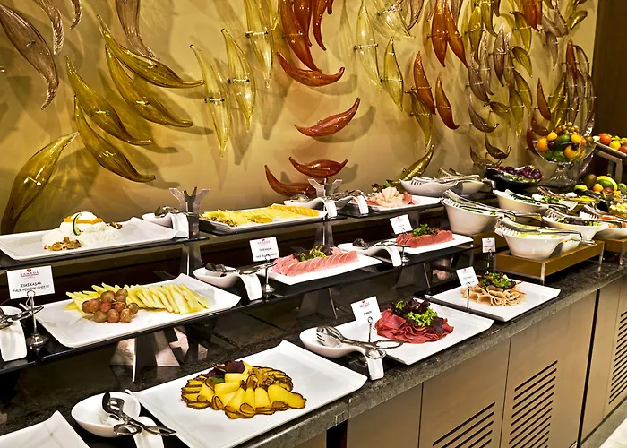 Отель Ramada Plaza By Wyndham Tekstilkent Стамбул