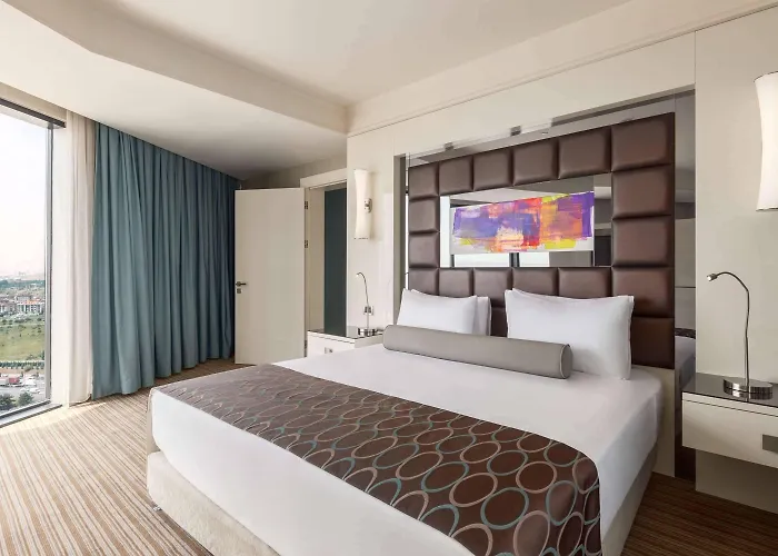 Ramada Plaza By Wyndham Tekstilkent