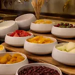 Hotell Ramada Plaza By Wyndham Tekstilkent