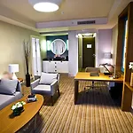 Ramada Plaza By Wyndham Tekstilkent Hotell 5*