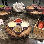 Hotell Ramada Plaza By Wyndham Tekstilkent 5*